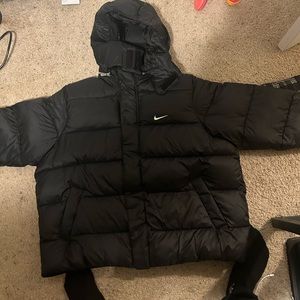 Black Nike Therma-Fit Puffer Xl